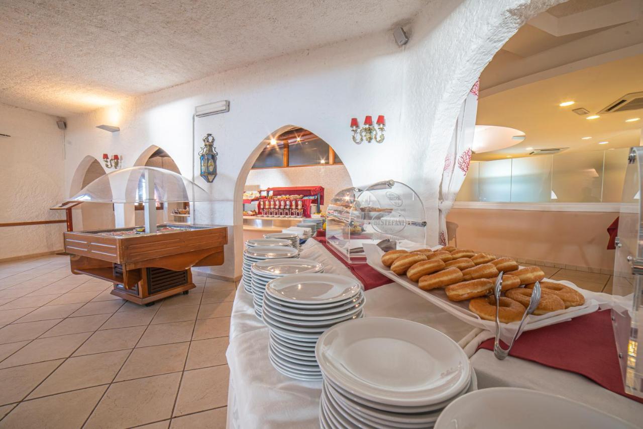 Centro Vacanze Isuledda Cannigione Bagian luar foto