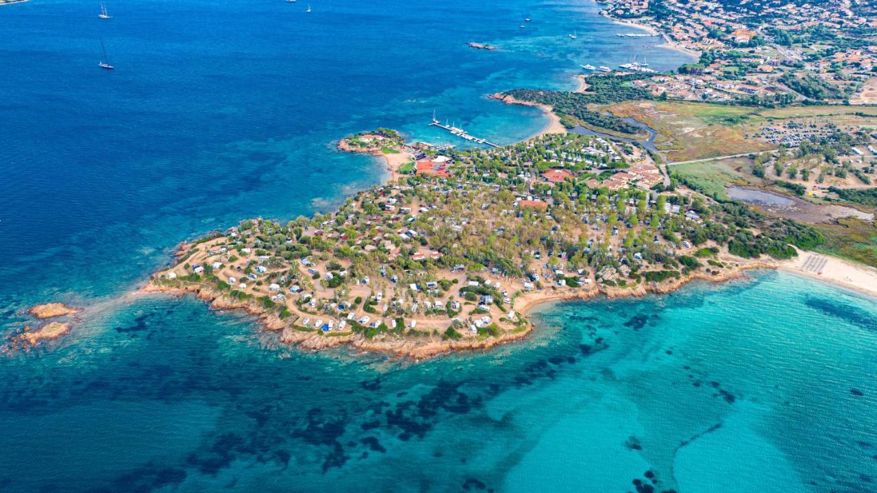 Centro Vacanze Isuledda Cannigione Bagian luar foto