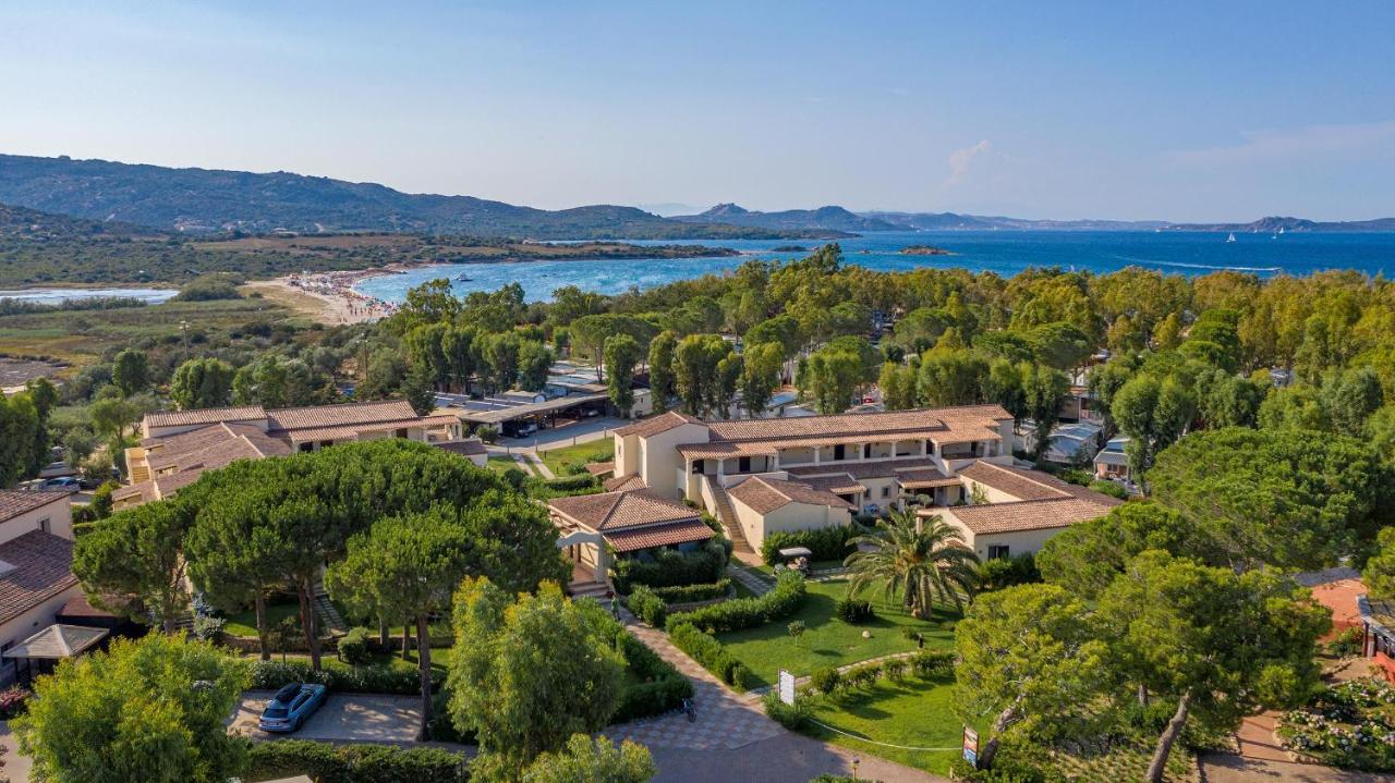 Centro Vacanze Isuledda Cannigione Bagian luar foto